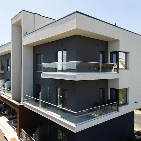 M City Aparthotel Arad Exterior foto
