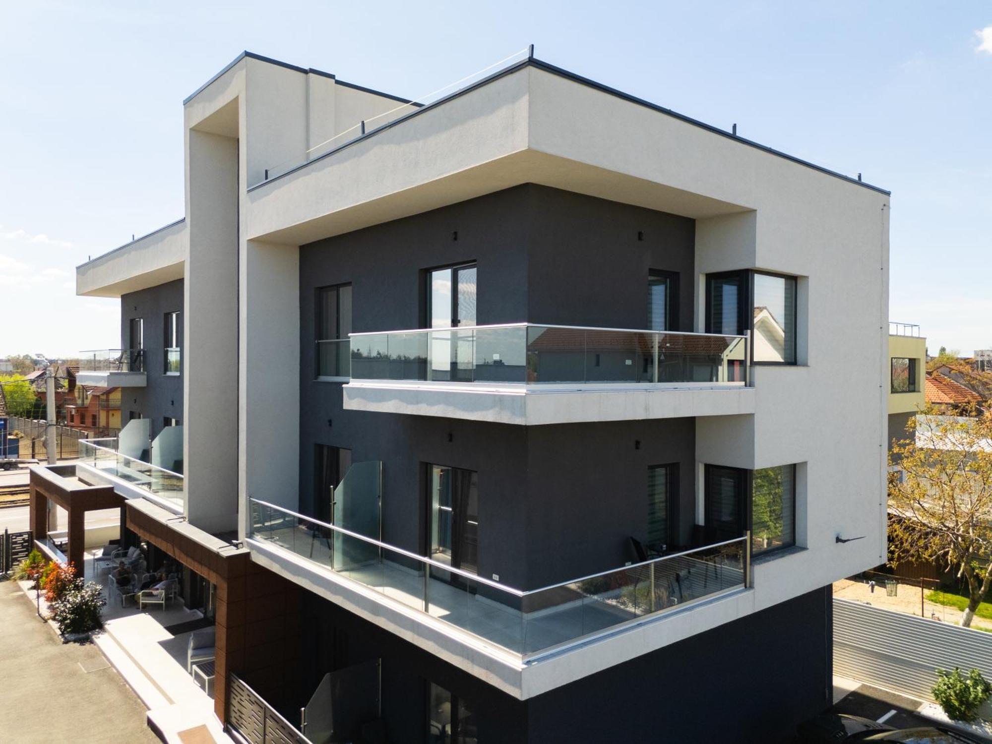 M City Aparthotel Arad Exterior foto